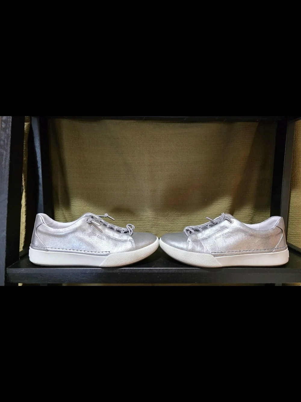 Josef Seibel Metallic Gray Low-Top Sneakers
